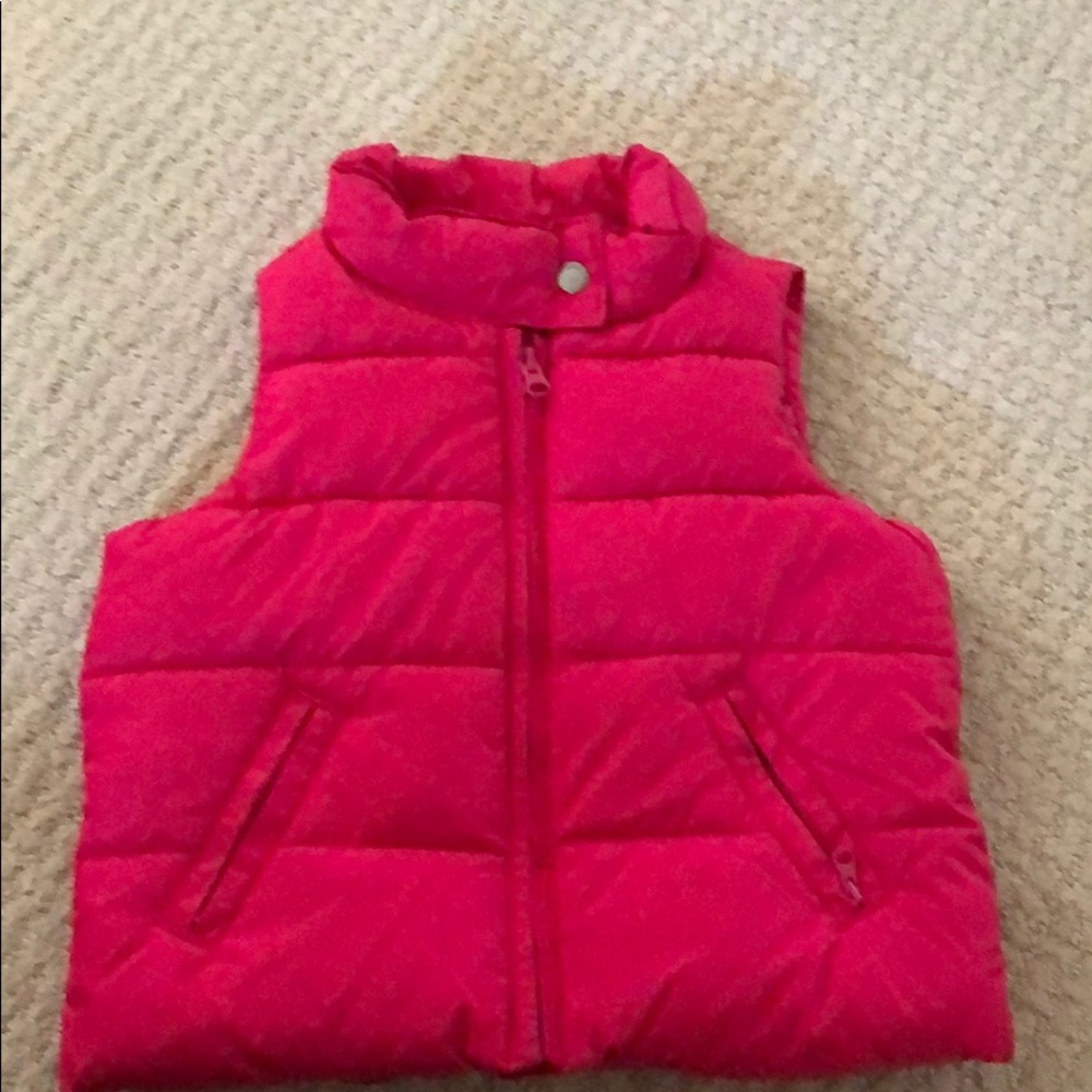 Gap puffer vest